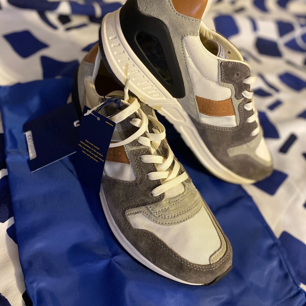 Men sneakers